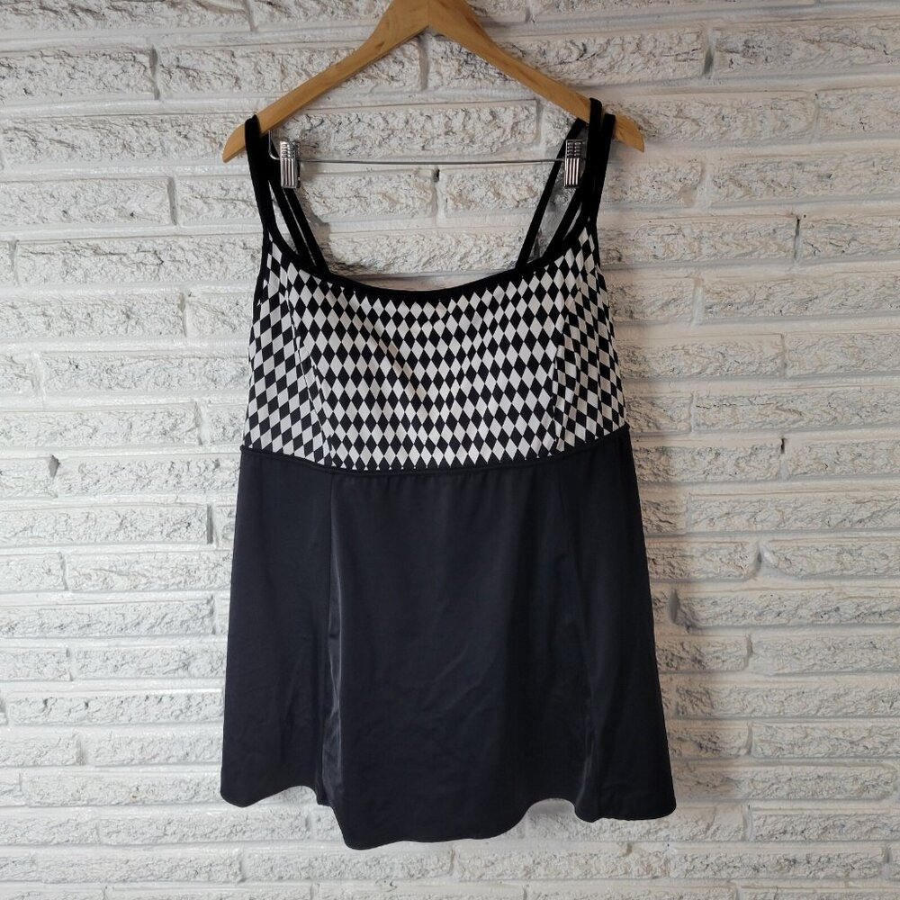 Inches Away Women 24W Plus Size Swimsuit Black Geometric One Piece Skirt GEO21E